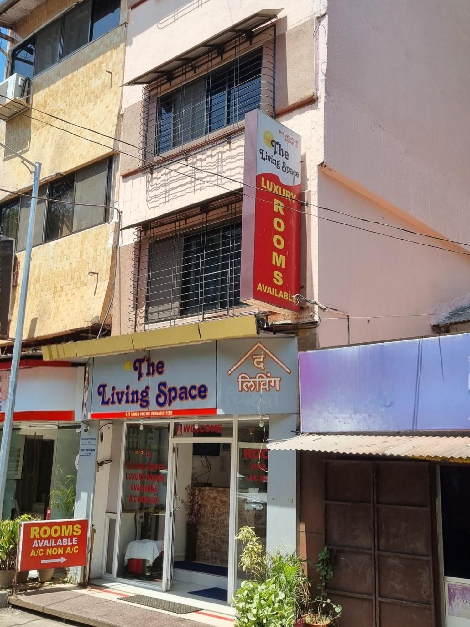 The Living Space Лонавала Экстерьер фото