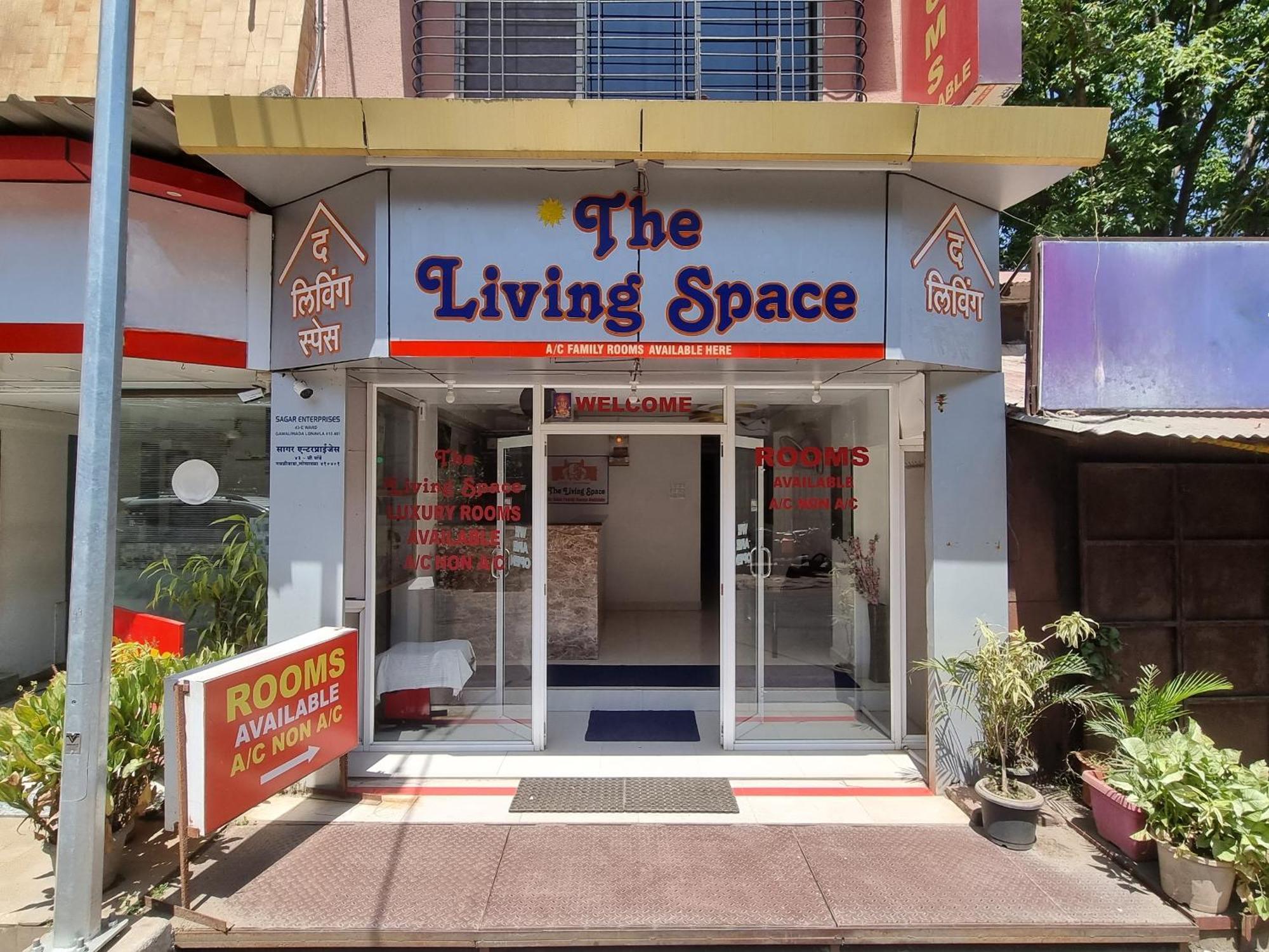 The Living Space Лонавала Экстерьер фото
