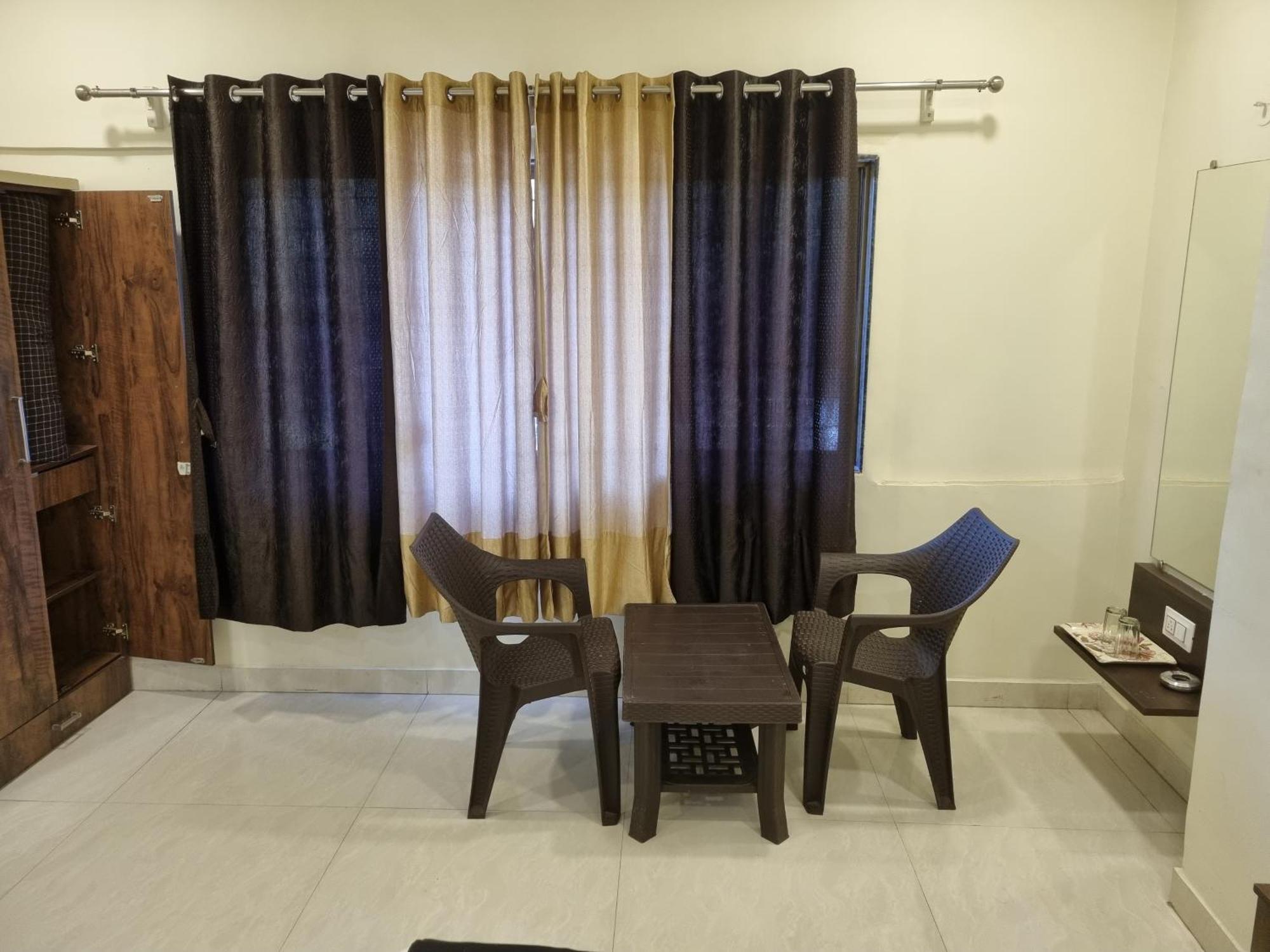 The Living Space Лонавала Экстерьер фото